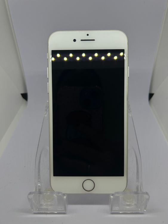 ��SIM�ե꡼ iPhone8  64GB ����С� �Хåƥ꡼82%