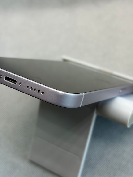 ���Хåƥ꡼85% SIM�ե꡼ iPhone14 128GB �ѡ��ץ�