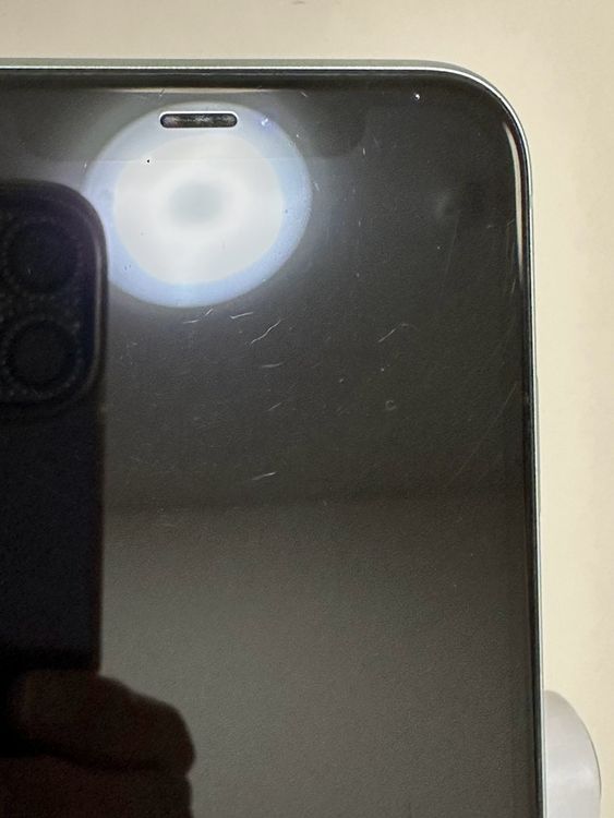 ���Хåƥ꡼85% SIM�ե꡼ iPhone11 64GB ���꡼��