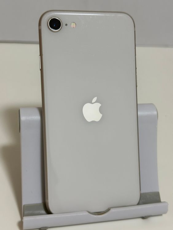 ��SIM�ե꡼ iPhoneSE ��3���� 64GB �������饤��