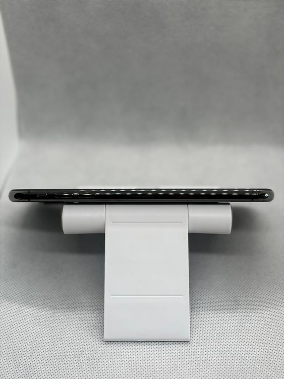 ���Хåƥ꡼80% SIM�ե꡼ iPhoneXSMax 64GB ���졼