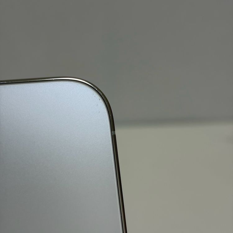 ������ �Хåƥ꡼85% SIM�ե꡼ iPhone13Pro 256GB ����С�
