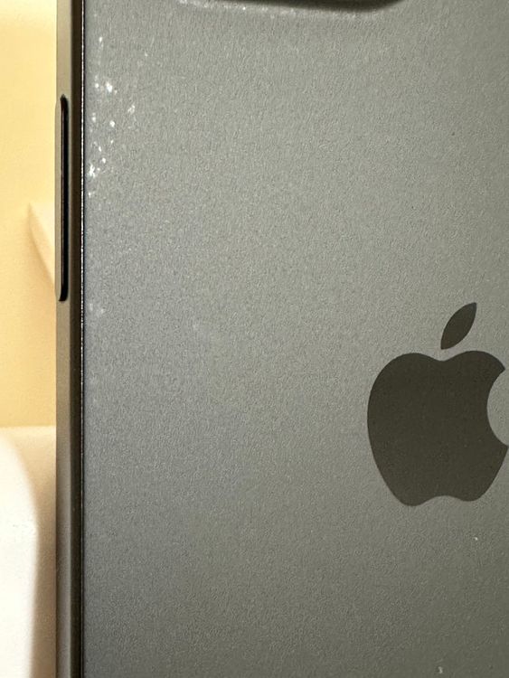 ���Хåƥ꡼82% SIM�ե꡼ iPhone15 128GB �֥�å�