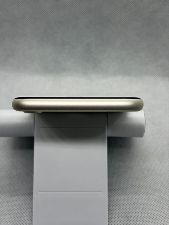 ���ϥԥͥ��ͥå� SIM�ե꡼ iPhoneSE ��3���� 128GB �������饤��