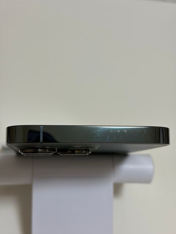 ���Хåƥ꡼90% ���� SIM�ե꡼ iPhone13Pro 256GB ���꡼��