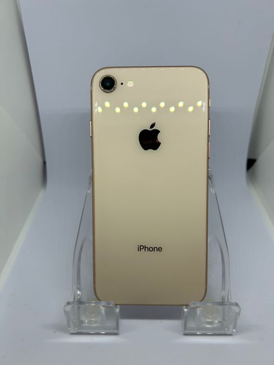��SIM�ե꡼ iPhone8  64GB ������� �Хåƥ꡼76%