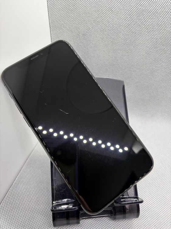 ���ϥԥͥ��ͥå� SIM�ե꡼ iPhone11Pro 64GB ���졼 �Хåƥ꡼84%