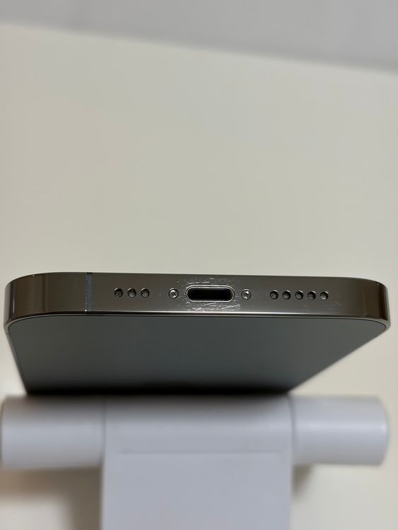 ��SIM�ե꡼ iPhone13Pro 256GB ����ե�����