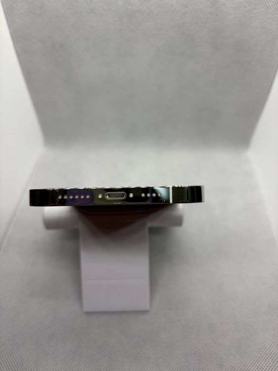 ���ϥԥͥ��ͥå� SIM�ե꡼ iPhone13ProMax 256GB ����С� �Хåƥ꡼86%