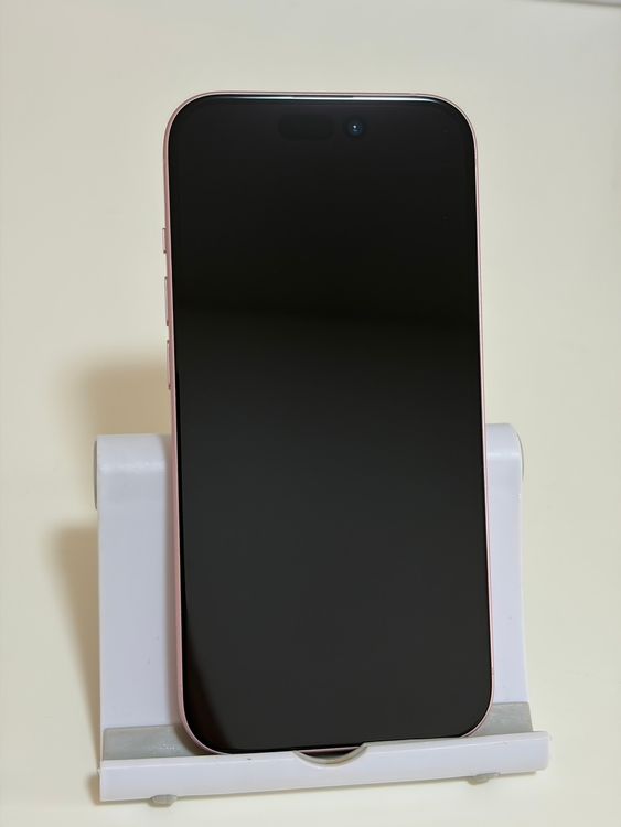 ���Хåƥ꡼100% SIM�ե꡼ iPhone15 128GB �ԥ�