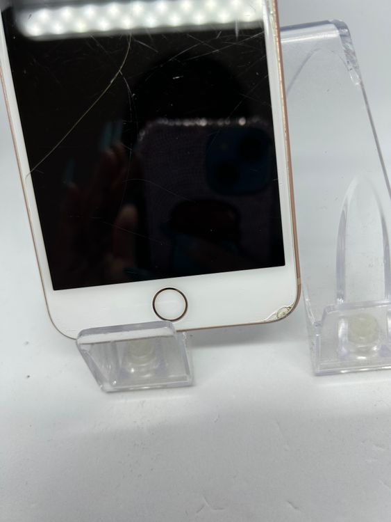 ��SIM�ե꡼ iPhone8Plus  64GB ������������� �Хåƥ꡼79%