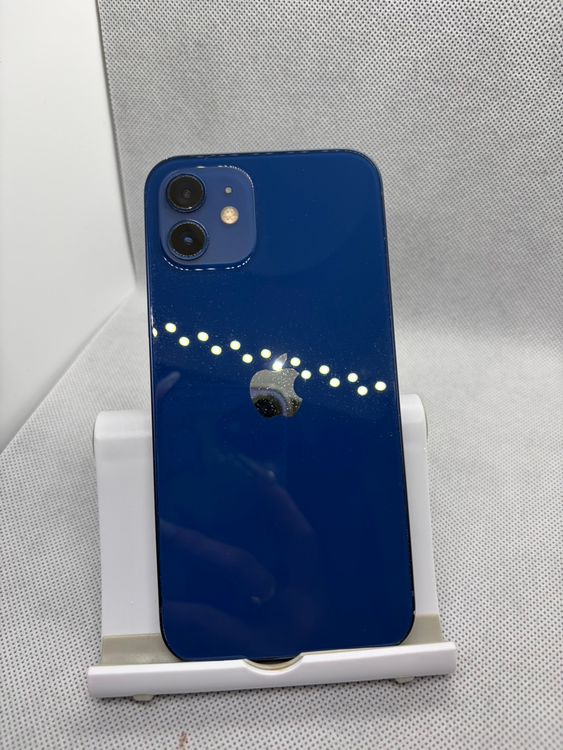 ���Хåƥ꡼90% SIM�ե꡼ iPhone12 128GB �֥롼