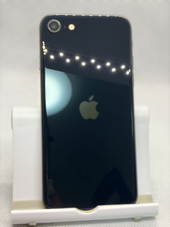 ���Хåƥ꡼90% SIM�ե꡼ iPhoneSE ��3���� 128GB �ߥåɥʥ���
