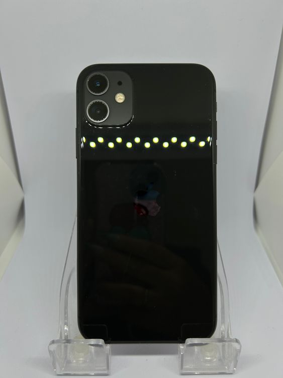 ��SIM�ե꡼ iPhone11  64GB �֥�å� �Хåƥ꡼75%
