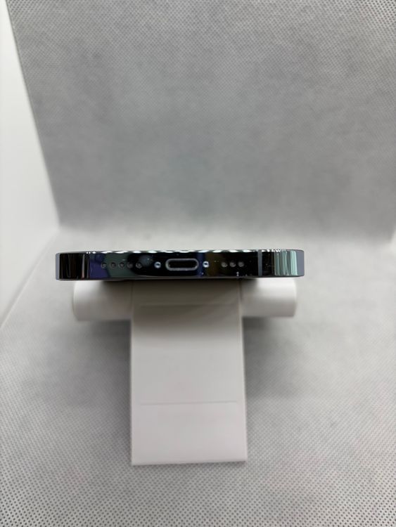 ���ϥԥͥ��ͥå� SIM�ե꡼ iPhone13Pro 256GB ������֥롼 �Хåƥ꡼82%