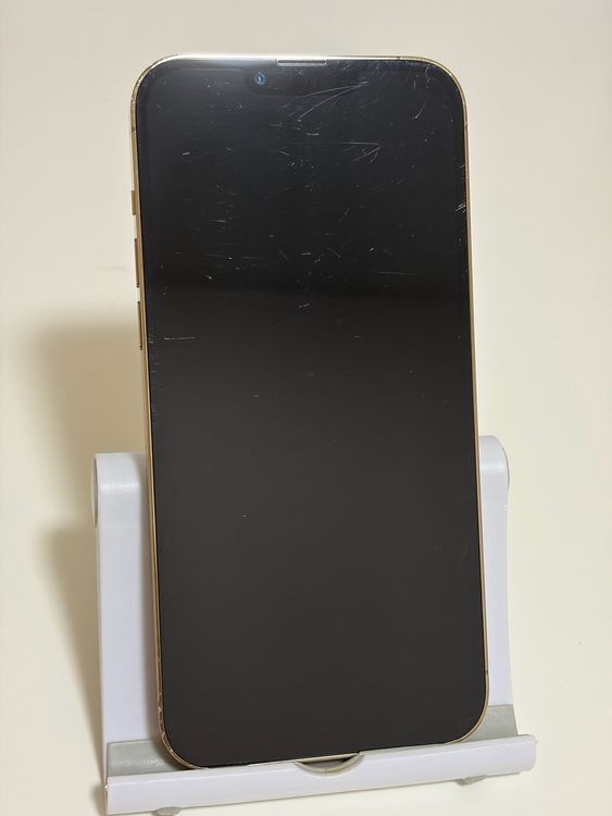 ���Хåƥ꡼81% SIM�ե꡼ iPhone13ProMax 256GB �������