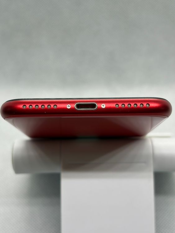 ���Хåƥ꡼86% ���� SIM�ե꡼ iPhoneSE ��2���� 64GB ��å�