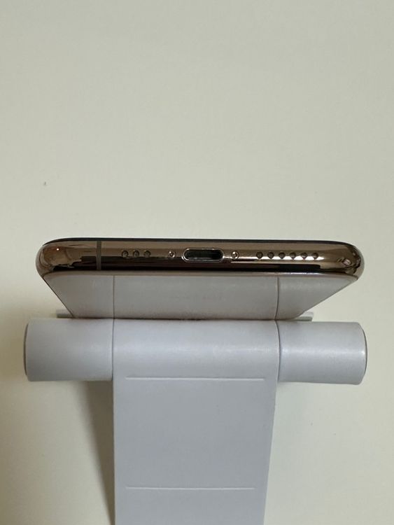 ��SIM�ե꡼ iPhoneXS 64GB �������