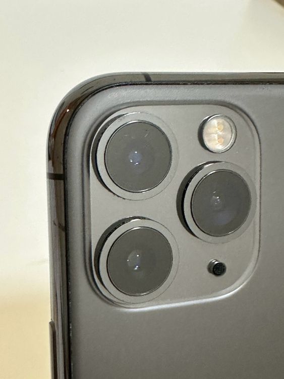 ������ SIM�ե꡼ iPhone11Pro 256GB ���졼