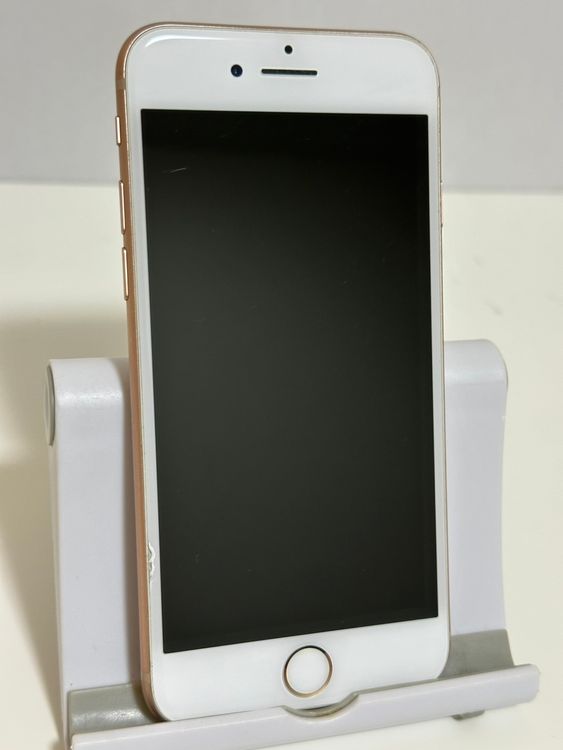 ��SIM�ե꡼ iPhone8 64GB �������