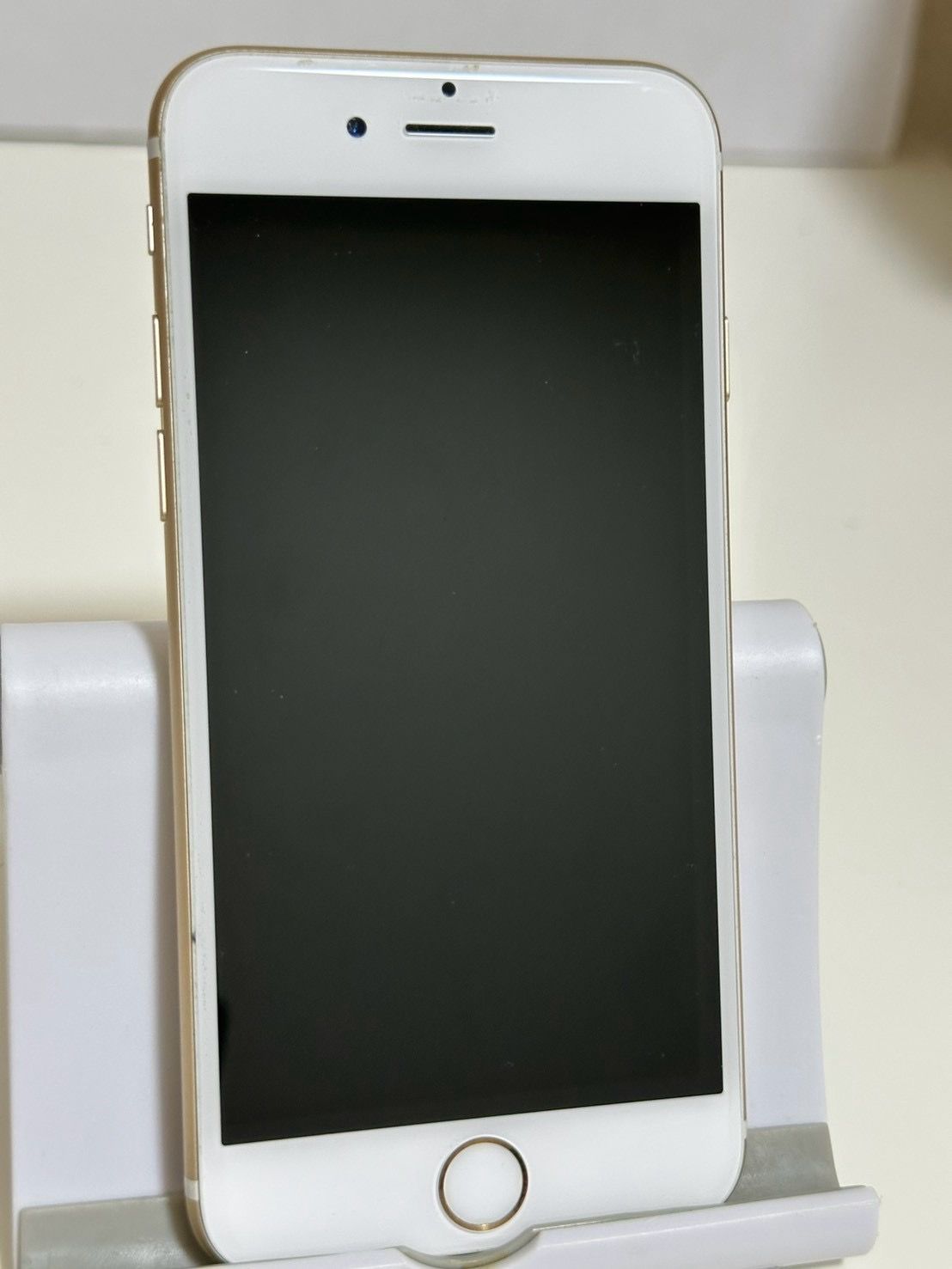 エ*狼様 iPhone６　ドコモ　docomo 64GB バッテリー100% ムスビー｜○docomo iPhone6 64GB ゴールド バッテリー100%【iPhone6