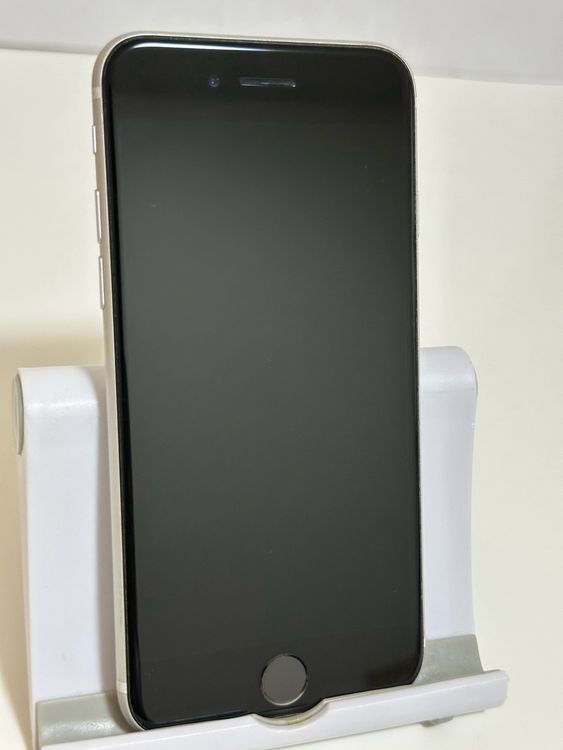 ������ SIM�ե꡼ iPhoneSE ��2���� 64GB �ۥ磻��