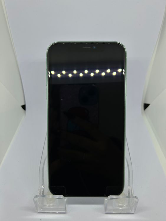 ��SIM�ե꡼ iPhone11  128GB ���꡼�� �Хåƥ꡼77%