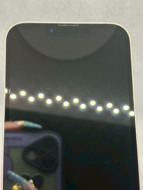 ���Хåƥ꡼88% SIM�ե꡼ iPhone13 128GB �������饤��