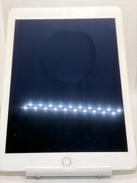��iPad Air ��2���� 16GB ������� docomo