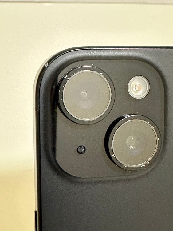 ���Хåƥ꡼85% SIM�ե꡼ iPhone15 128GB �֥�å�