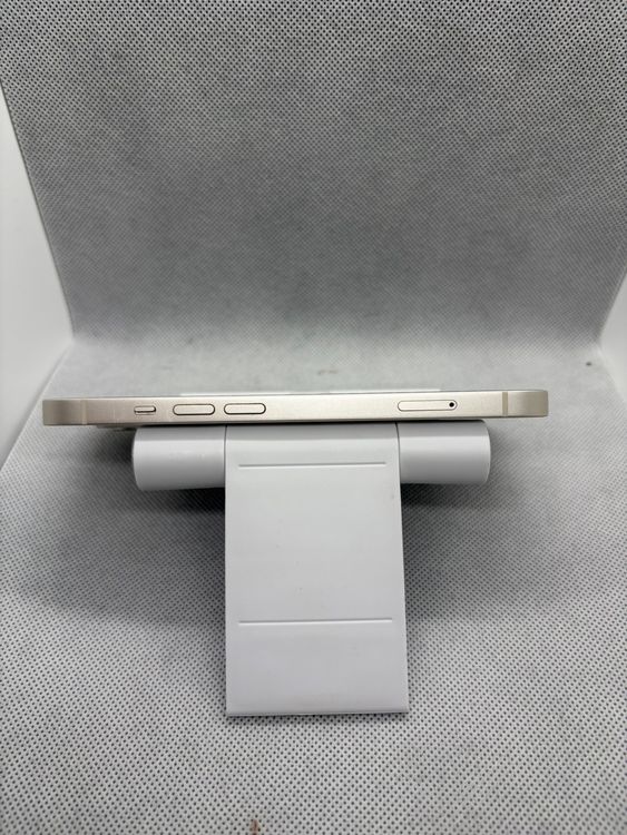 ���ϥԥͥ��ͥå� SIM�ե꡼ iPhone13 256GB �������饤�� �Хåƥ꡼82%