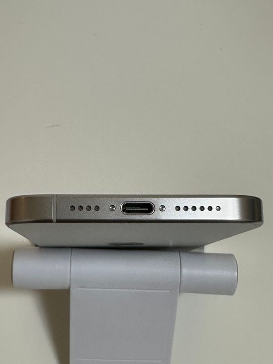 ������Ʊ�� SIM�ե꡼ iPhone15ProMax 1TB �ۥ磻�ȥ����˥���