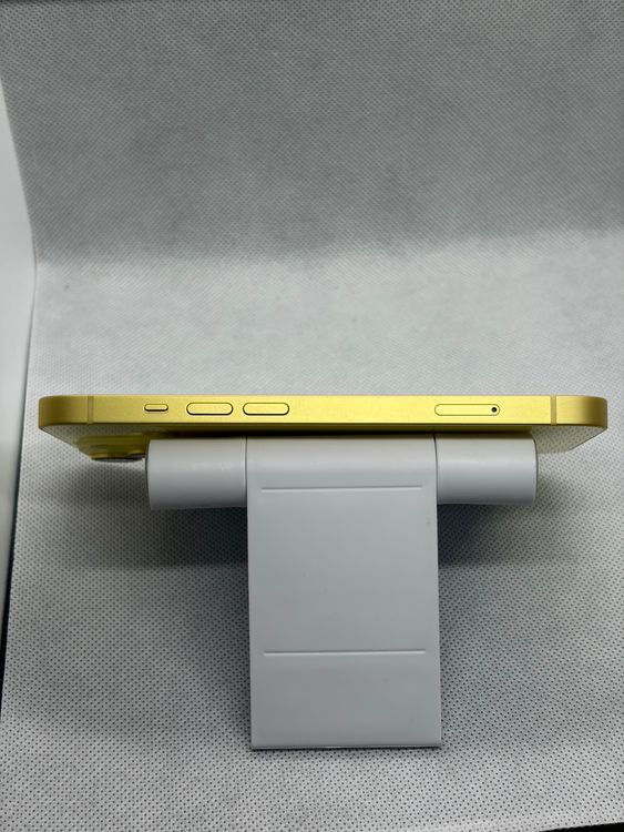 ������Ʊ�� �Хåƥ꡼86% SIM�ե꡼ iPhone14 128GB ��������