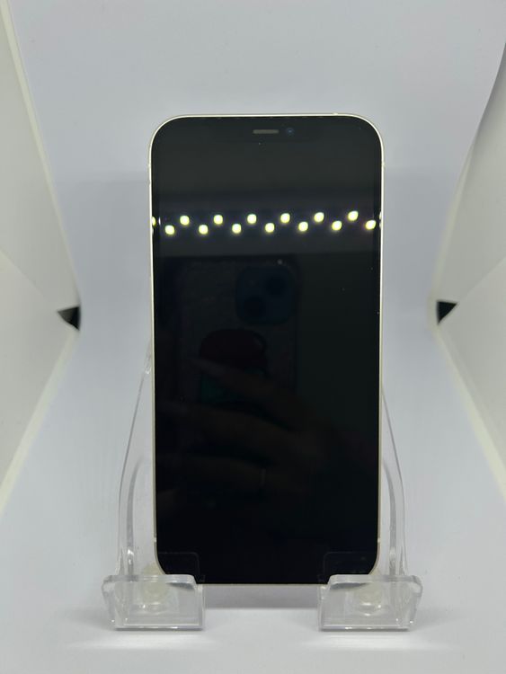 ��SIM�ե꡼ iPhone12  64GB �ۥ磻��