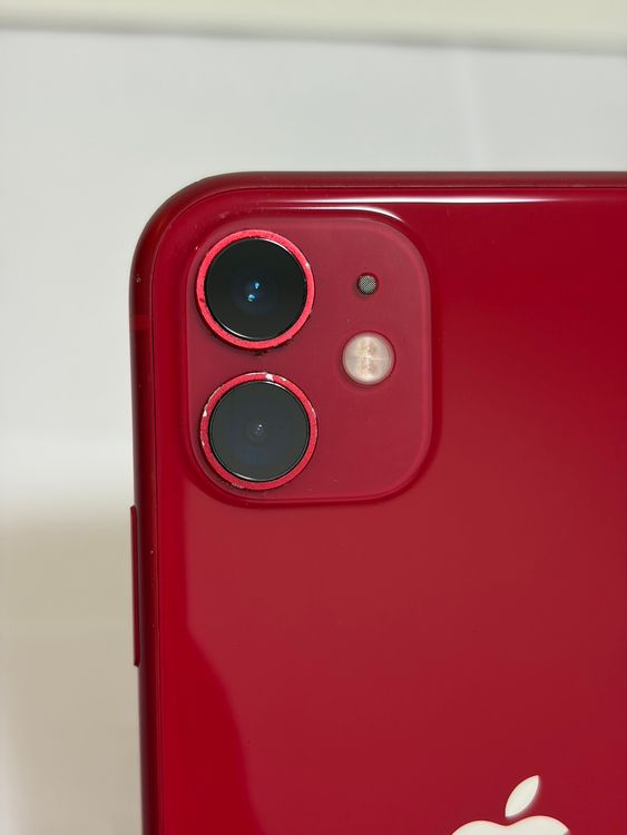 ���Хåƥ꡼93% SIM�ե꡼ iPhone11 64GB ��å�
