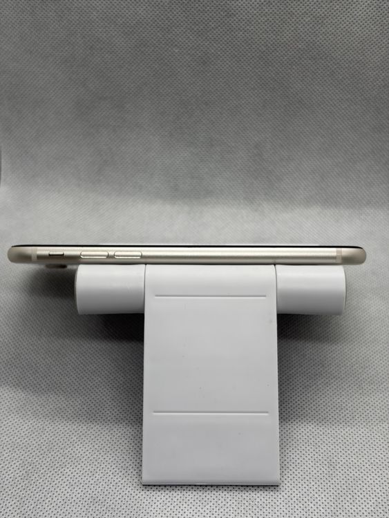 ���ϥԥͥ��ͥå� SIM�ե꡼ iPhoneSE ��3���� 128GB �������饤��