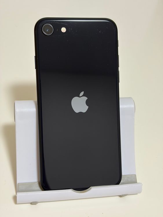 ��SIM�ե꡼ iPhoneSE ��3���� 128GB �ߥåɥʥ���