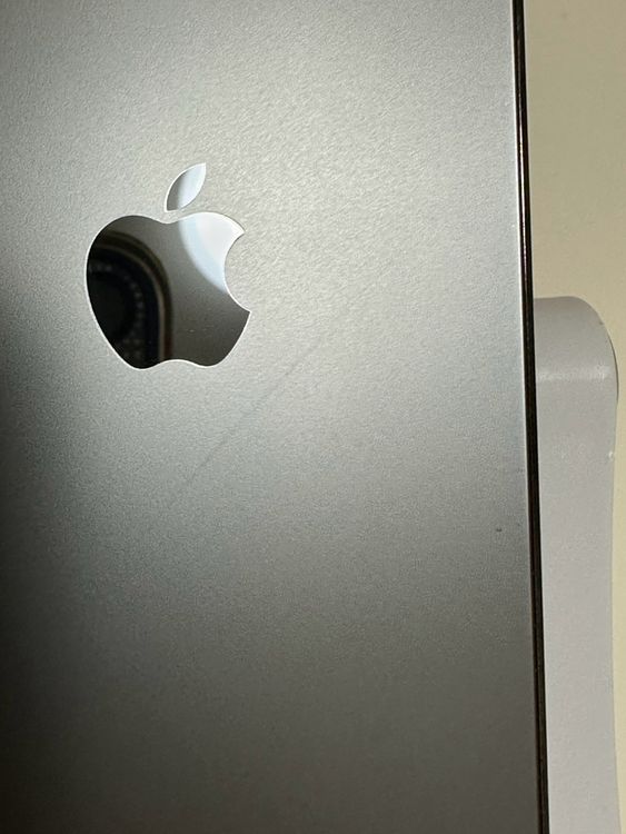 ���Хåƥ꡼100% SIM�ե꡼ iPhone13Pro 256GB ����ե�����