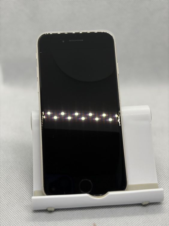 ���ϥԥͥ��ͥå� SIM�ե꡼ iPhoneSE ��3���� 64GB �������饤��