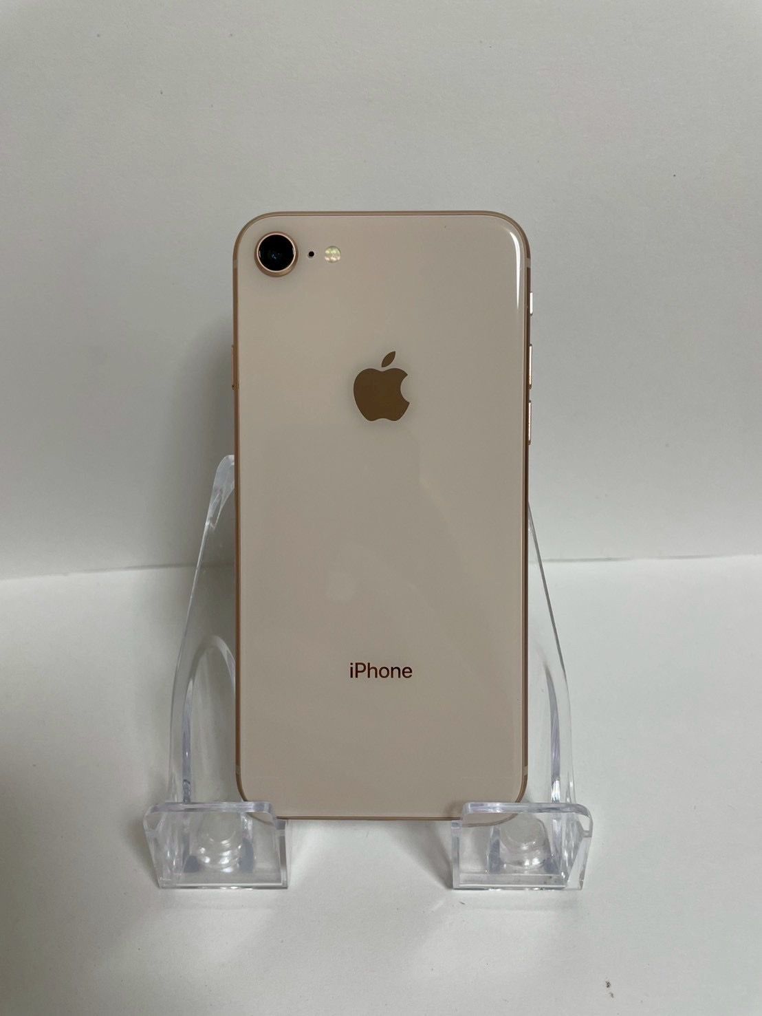 【ジャンク品】SIMフリー iPhone8 64GB ゴールド(裏面割れ) ジャンク品】SIMフリー iPhone8 64GB ゴールド(裏面割れ