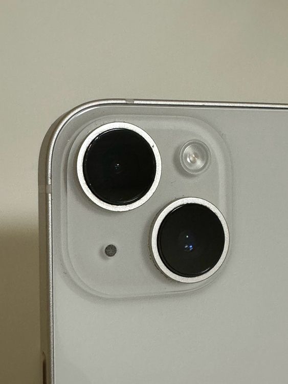 ���Хåƥ꡼84% SIM�ե꡼ iPhone14 128GB �������饤��
