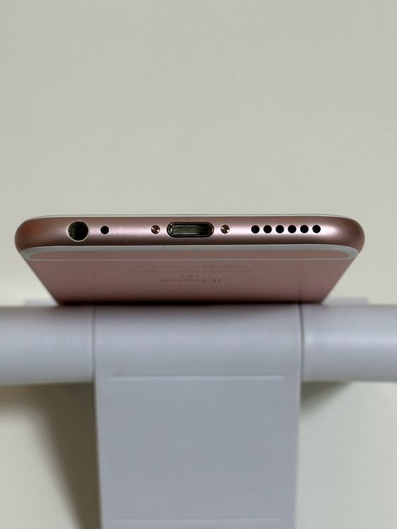 ���Хåƥ꡼82% SIM�ե꡼ iPhone6s 128GB �������������