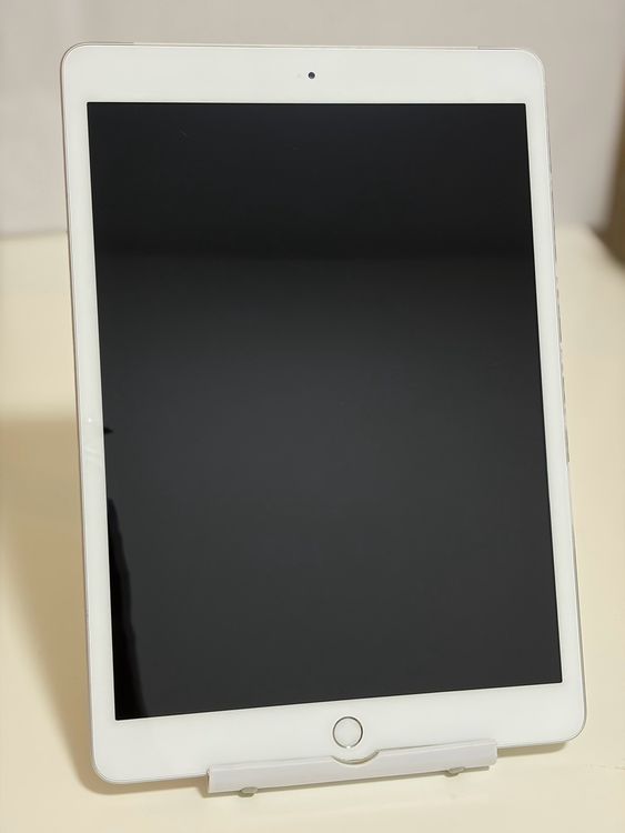 ���Хåƥ꡼97% SIM�ե꡼ iPad ��7���� 32GB ����С�