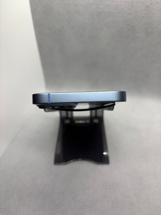 ���ϥԥͥ��ͥå� SIM�ե꡼ iPhone14 128GB �֥롼 �Хåƥ꡼84%