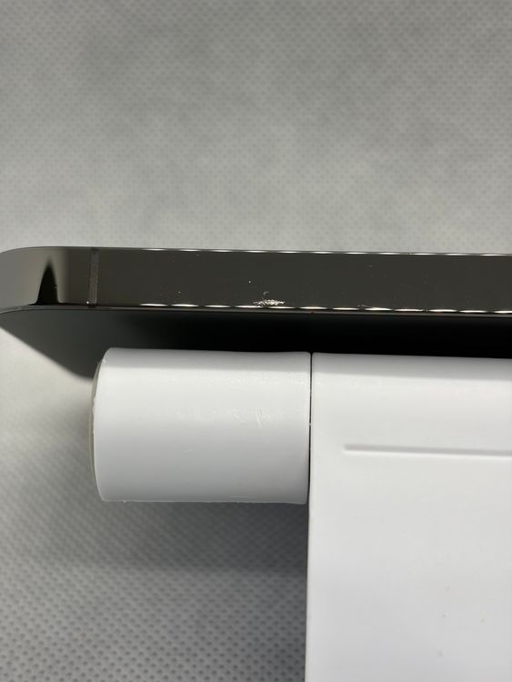 ���Хåƥ꡼80% SIM�ե꡼ iPhone13Pro 256GB ����ե�����