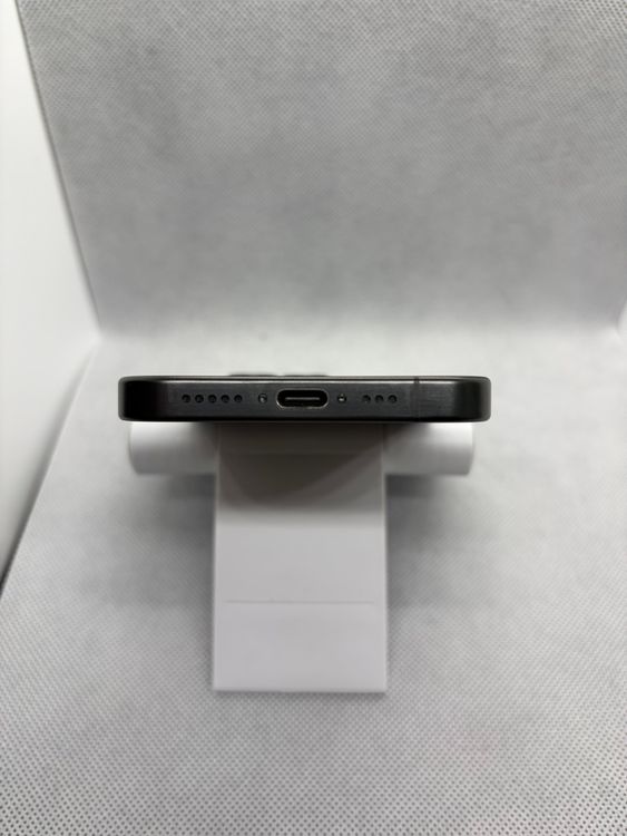 ���Хåƥ꡼89% SIM�ե꡼ iPhone15Pro 128GB �֥�å������˥���