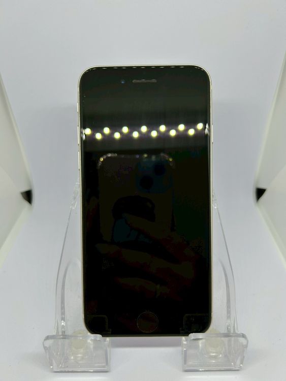 ��SIM�ե꡼ iPhoneSE��3����  128GB �������饤�� �Хåƥ꡼70%