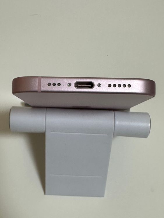 ������ �Хåƥ꡼88% SIM�ե꡼ iPhone15 128GB �ԥ�