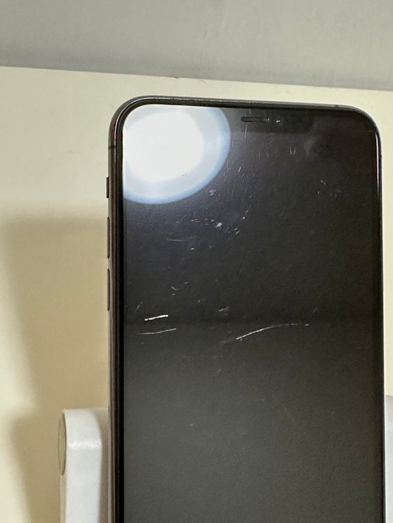 ���Хåƥ꡼82% SIM�ե꡼ iPhone11ProMax 256GB ����ե�����