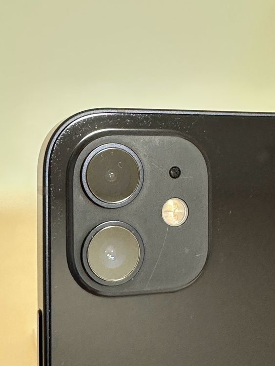 ���Хåƥ꡼100% SIM�ե꡼ iPhone12 64GB �֥�å�